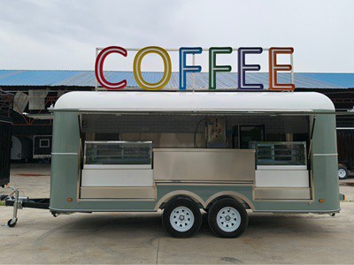 Cómo instalar una máquina de café dentro de un remolque de comida